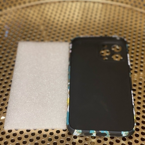 FLORAL IPhone 13 Pro Max, Fashion Phone case - Picture 2 of 3